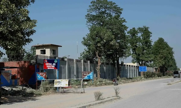No PTI leader shows up for Adiala jail meeting with Imran Khan as rift rumours deepen