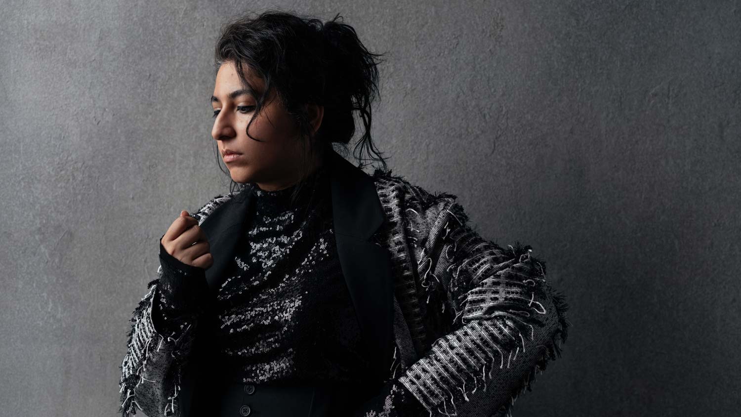 Arooj Aftab collaborates with Beck for War Child’s Help (2) charity album