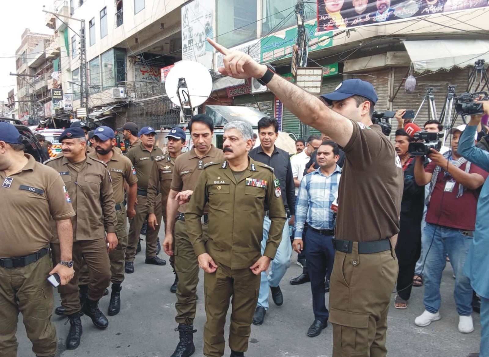 Lahore deploys over 11,000 police personnel as city goes on high alert for Ashura