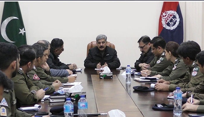 Lahore Police ‘fully alert’ to ensure peaceful Muharram as CCPO reviews security plan