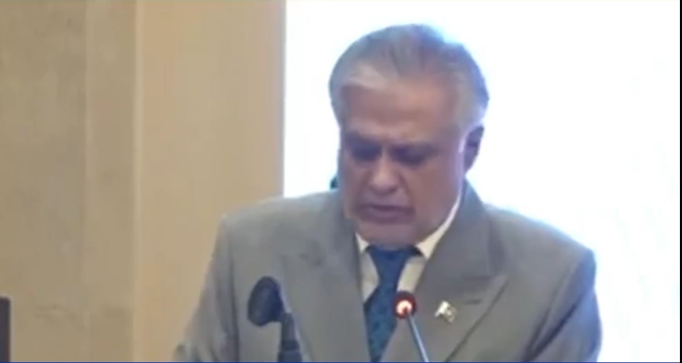 Interior Minister Briefs PM on European Work Permits and Visa Waivers for Pakistanis