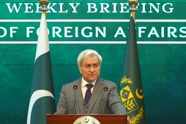Pakistan cautiously drives diplomacy for US-Iran mediation ‘despite obstacles, rhetoric’: FO