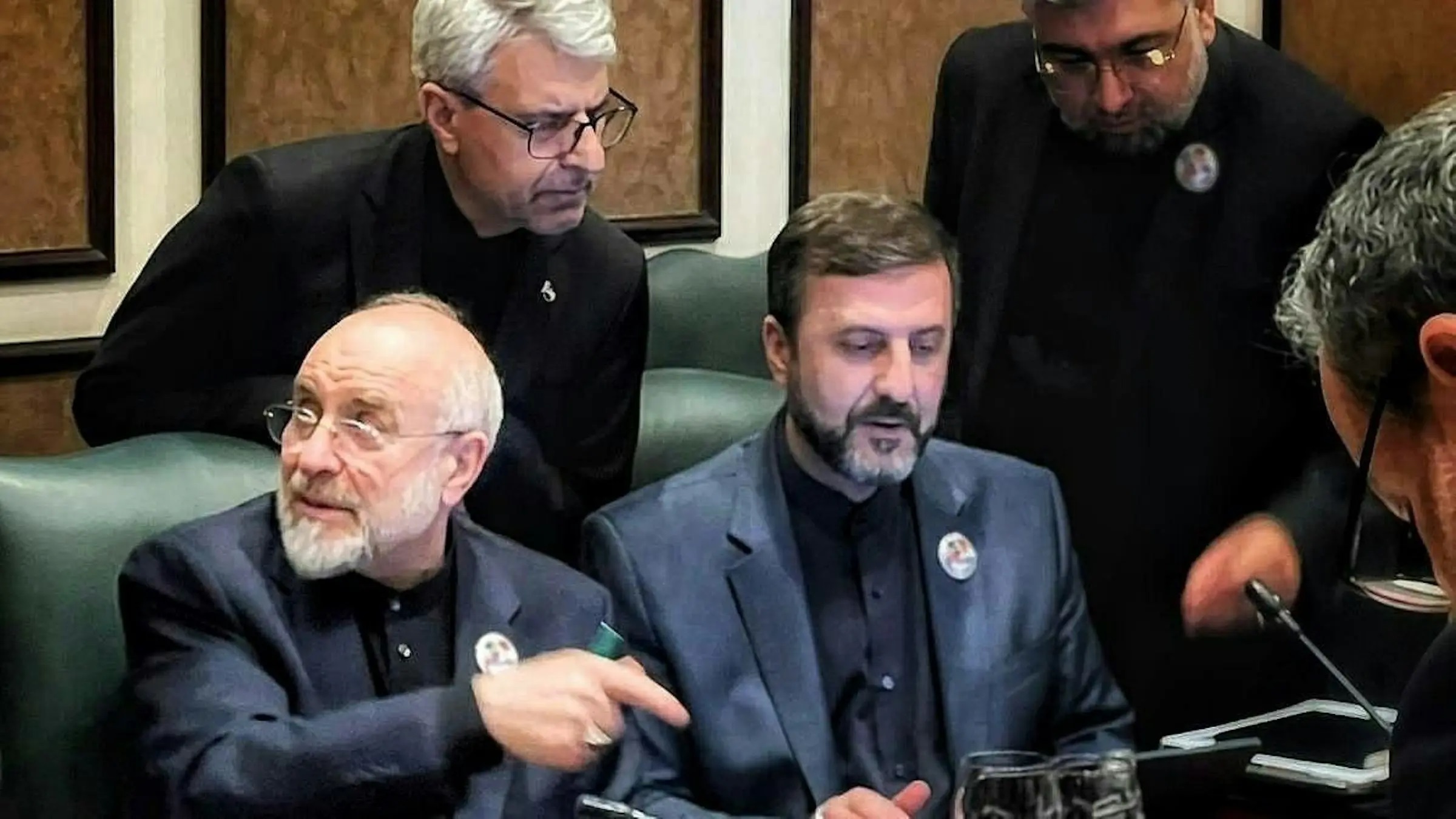 Did the Reformists negotiate dismantling of resistance?