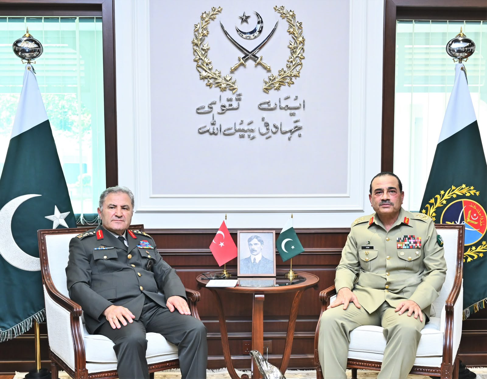Pakistan, Türkiye military chiefs discuss defence cooperation, regional security