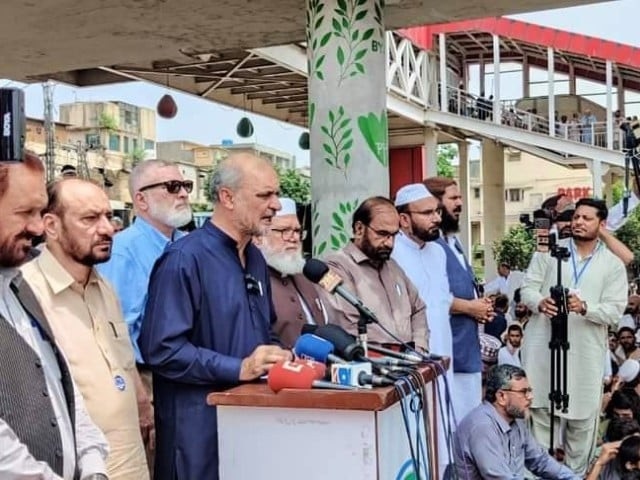 JI chief says a few families cannot rule Pakistan
