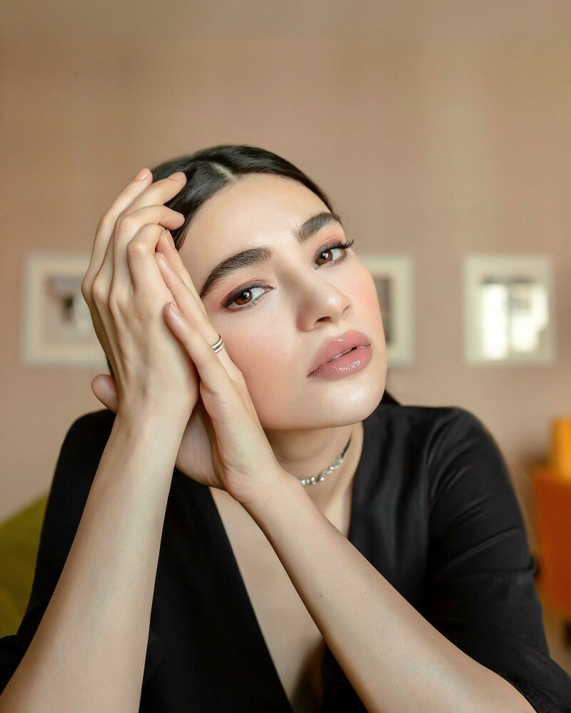 Saheefa Jabbar breaks down over alleged fake negative reviews targeting her new café