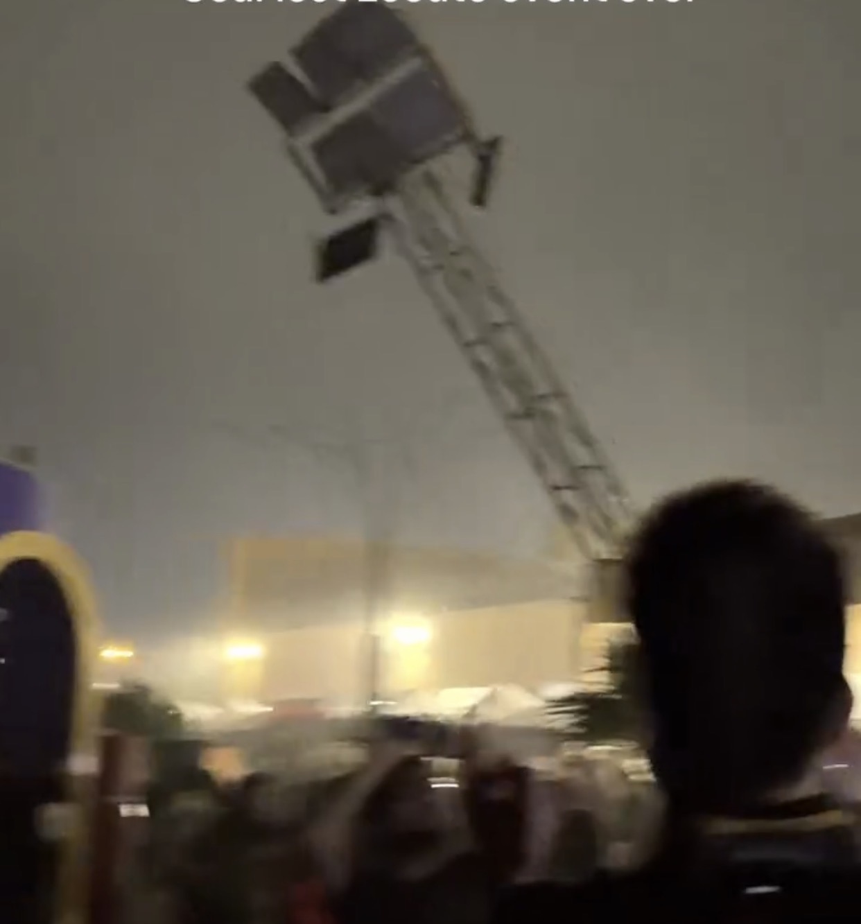 Locate lost in the lashing: Karachi Chand-Raat themed event disrupted by heavy rainfall