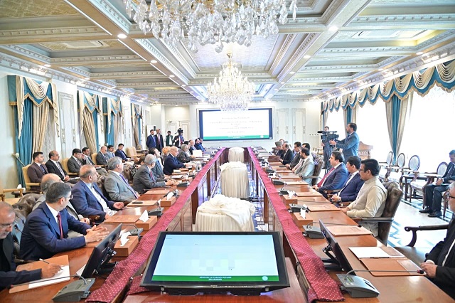 Political leadership rallies behind unity as parties briefed on regional, internal security