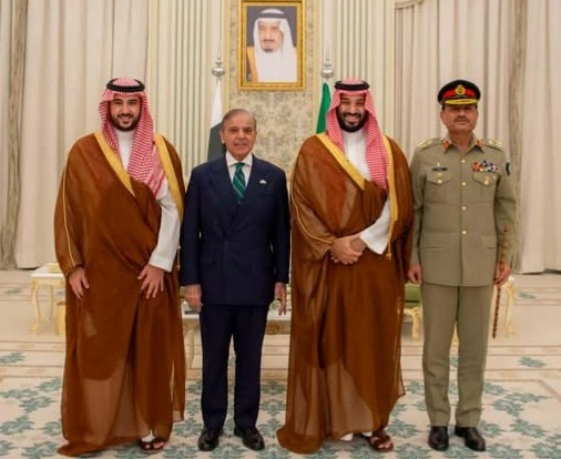 Pakistan vows support for Saudi Arabia, pushes diplomacy to ease Middle East tensions