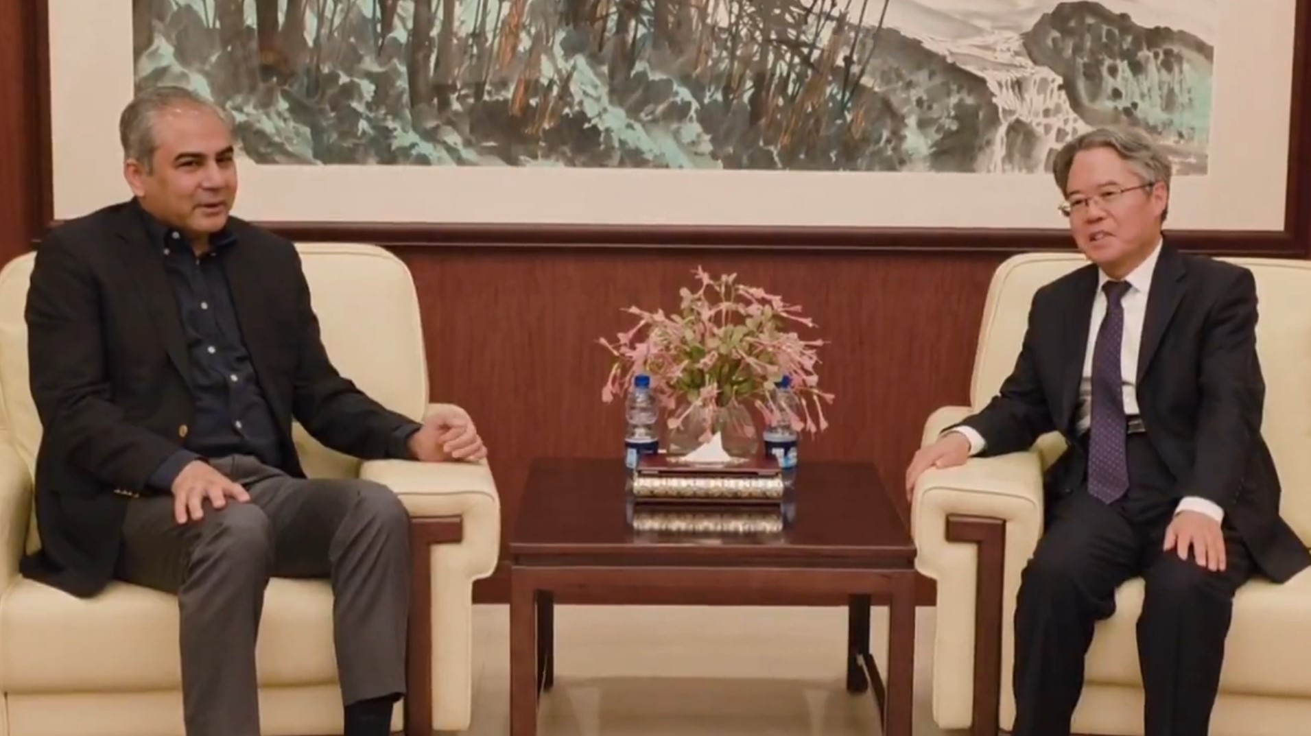 Naqvi, Zaidong decide to hold business conference to allay Chinese investors concerns