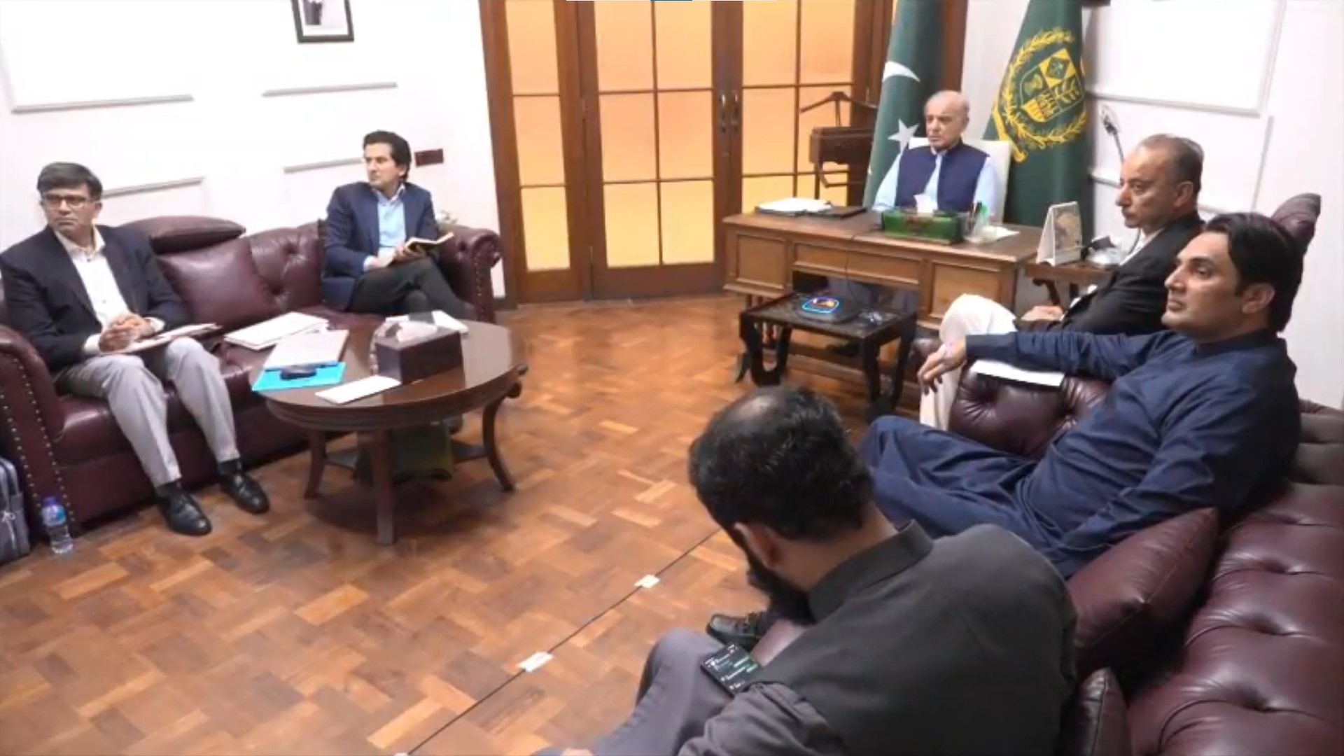 PM: Subsidy delivery for public, freight transport operators begins via digital wallets