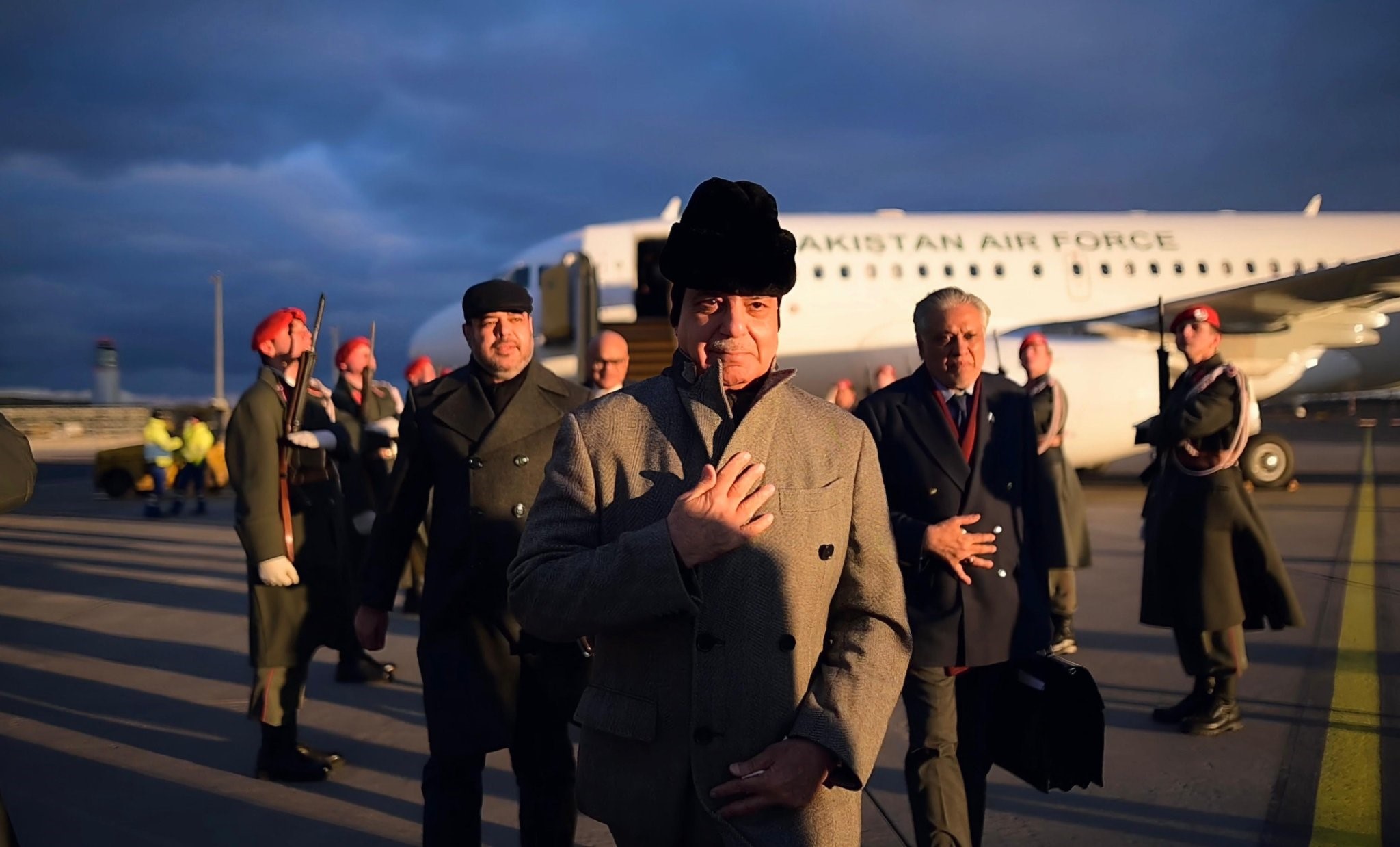 PM arrives in Vienna on 2-day visit to strengthen friendship between Pakistan and Austria