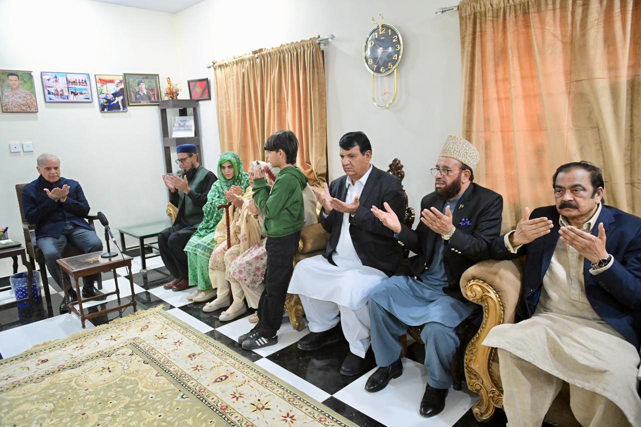 Entire nation takes pride in its martyrs, their families: PM