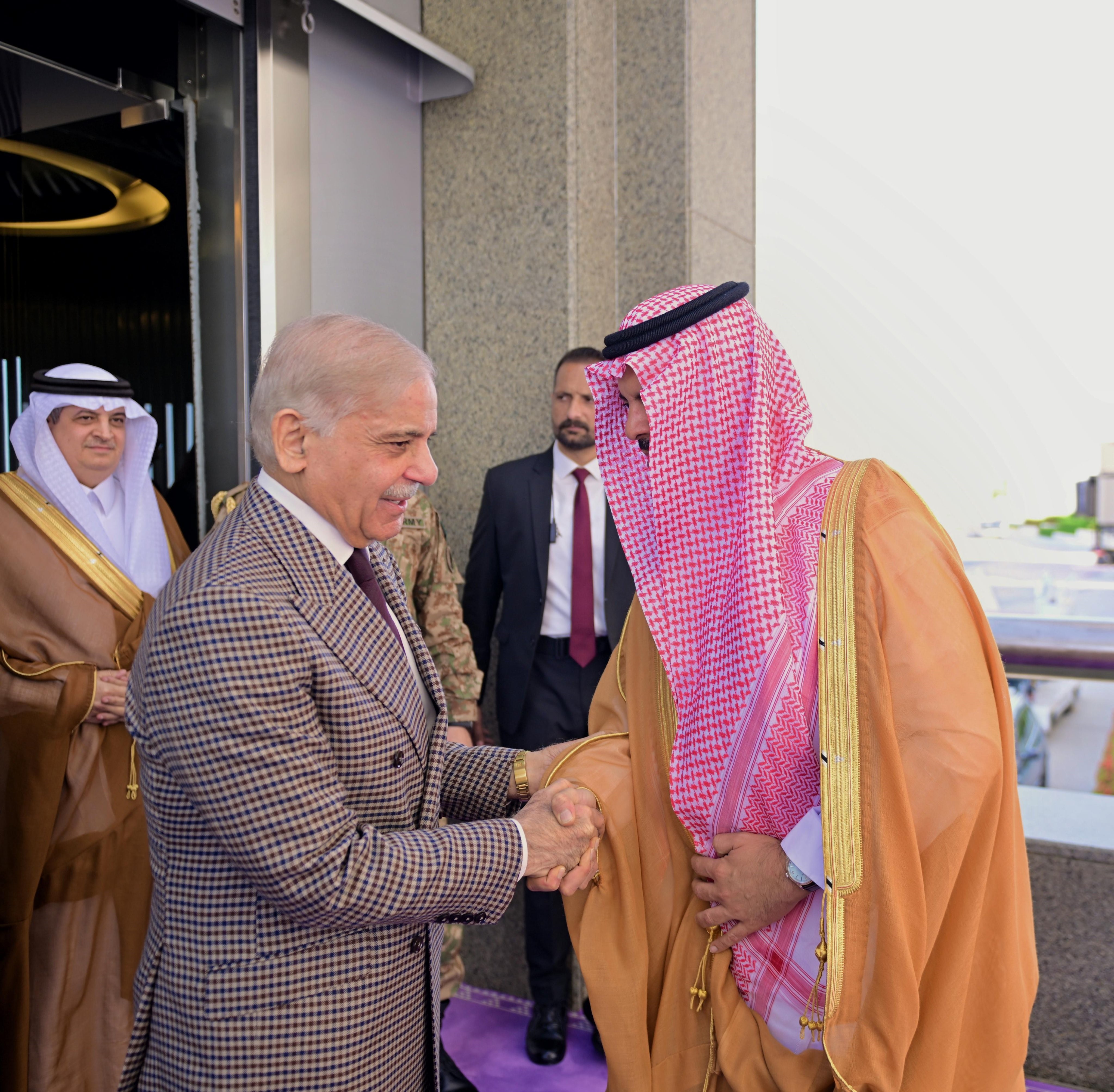 PM lands in Saudi Arabia as Middle East conflict shows ‘no sign of cessation’