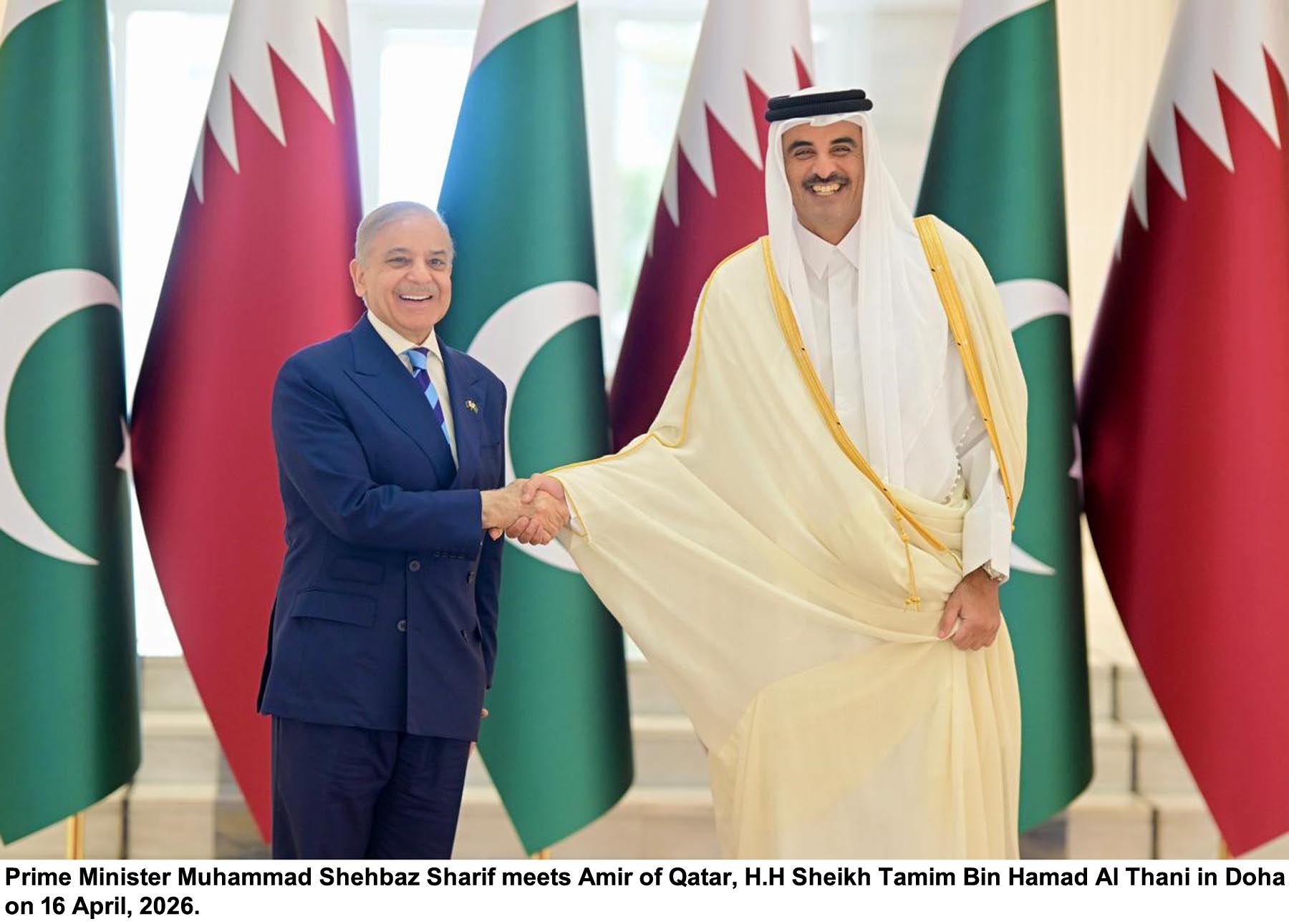 PM Shehbaz, Qatari Emir push for urgent de-escalation as Pakistan deepens role in gulf stability efforts