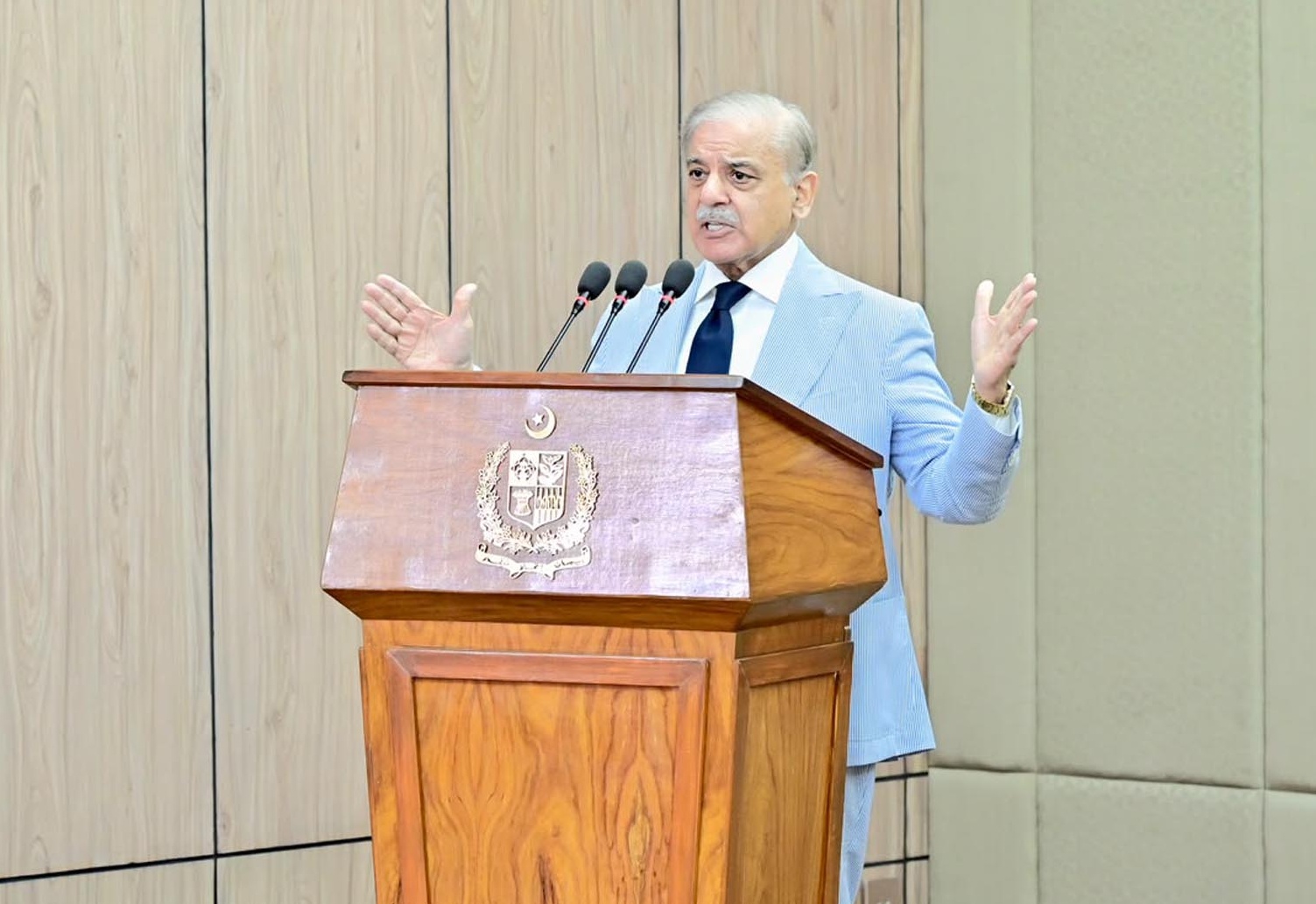 PM reaffirms full federal backing for Balochistan's development, vows equal progress for all provinces