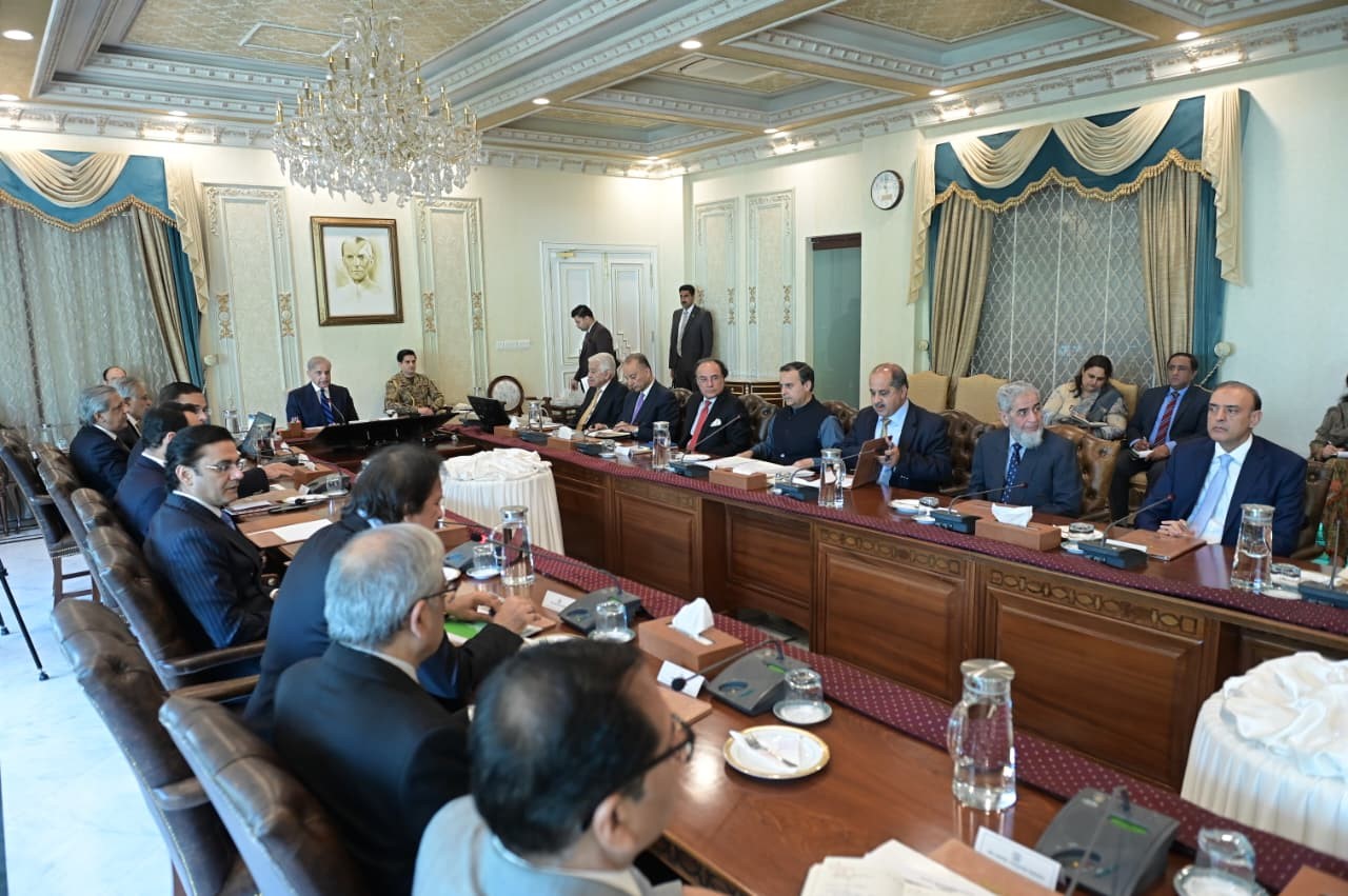 PM directs boost in food exports to Gulf, enhancement of ‘port, flight operations’
