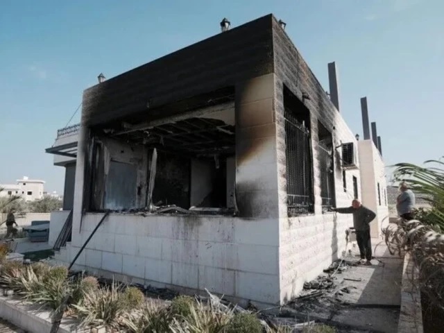 Israeli occupiers torch mosque, injure 4 Palestinians in West Bank attacks
