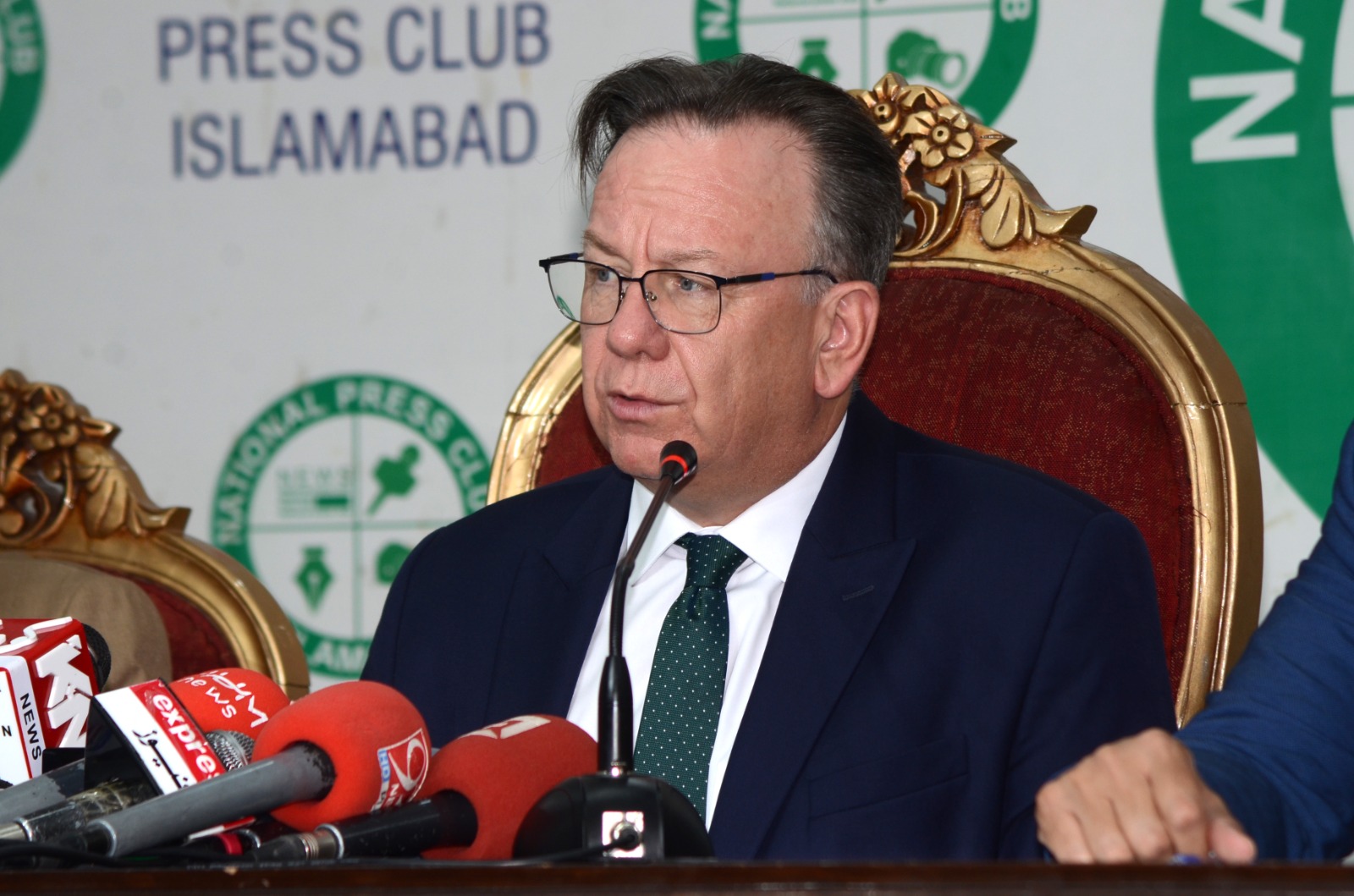 Poland praises Pakistan's peace diplomacy, calls for dialogue in South Asia and Middle East