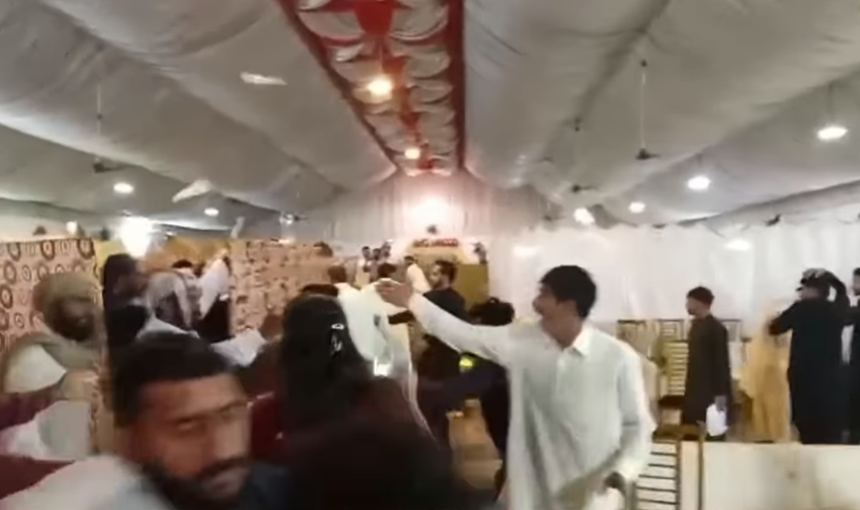 Viral video shows wedding chaos as guests fling plates at each other, groom gets struck
