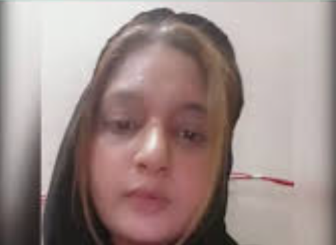Lahore woman says she called 15, claims police took bribe and locked her up
