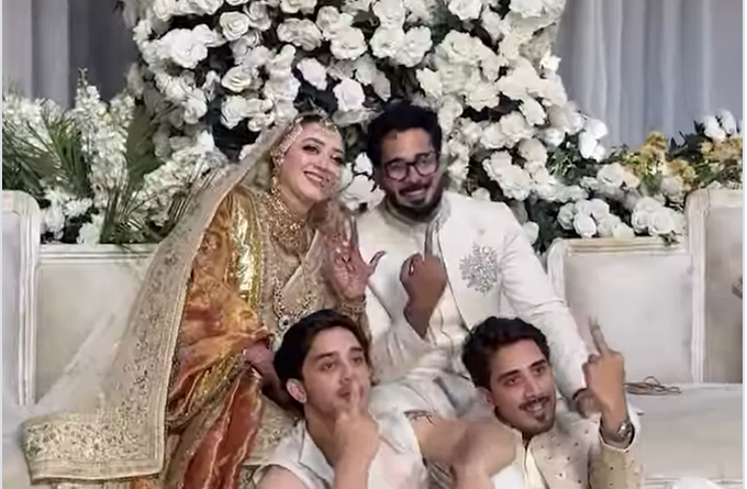 Viral baraat video shows Momina Iqbal and family in shocking pose