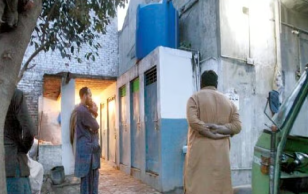 Only this many public toilets for millions in Punjab? Report leaves people stunned