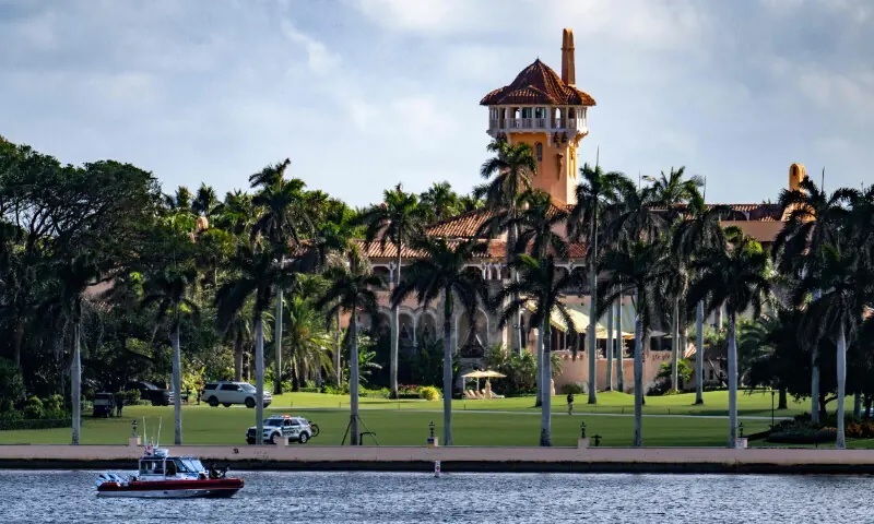 US Secret Service says shot dead man trying to access Trump Florida estate
