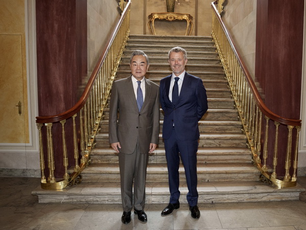 Wang Yi: China to strengthen green economy, AI cooperation with Denmark