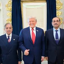 Trump thanks PM Shehbaz, FM Asim Munir for role in de-escalation after Strait of Hormuz opening