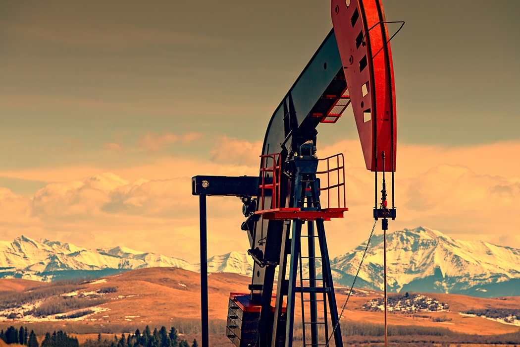 Russia rejects West's oil price cap, mulls supply suspension