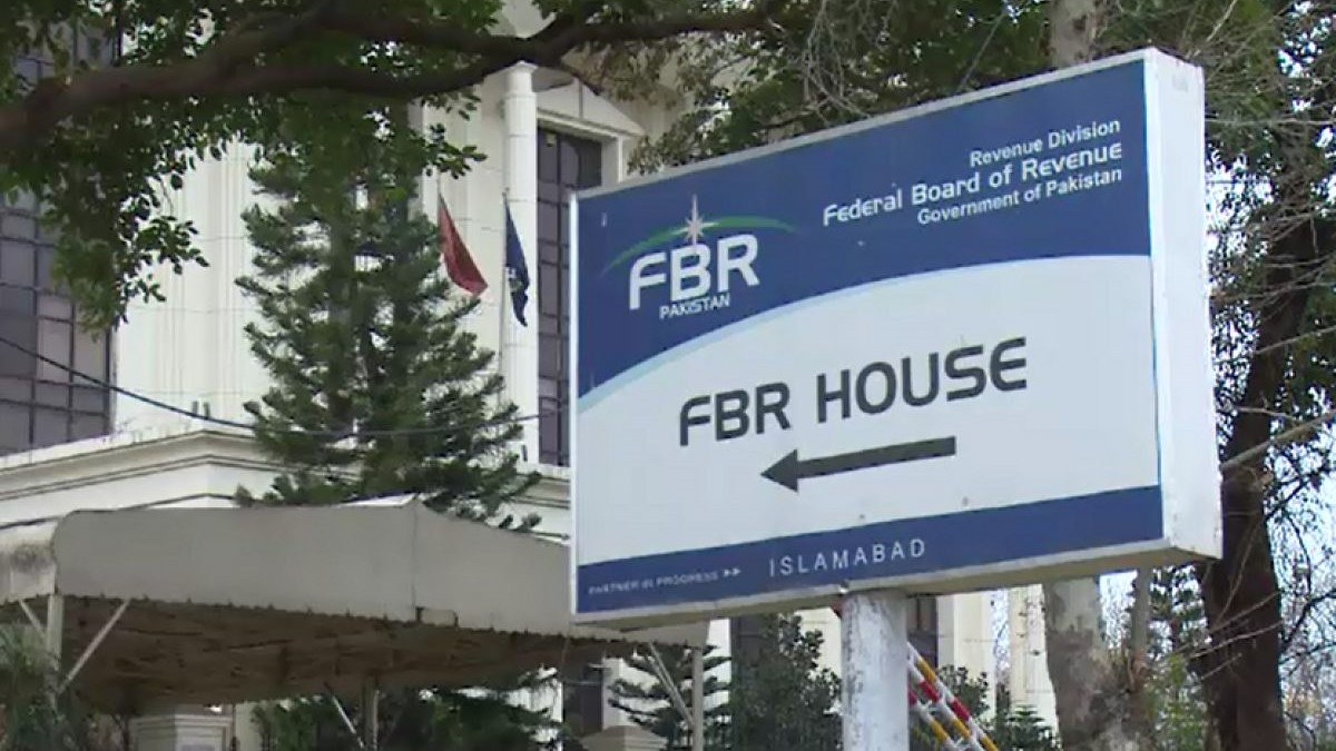 FBR announces 5pc cash back on purchases from tier-1 retailers
