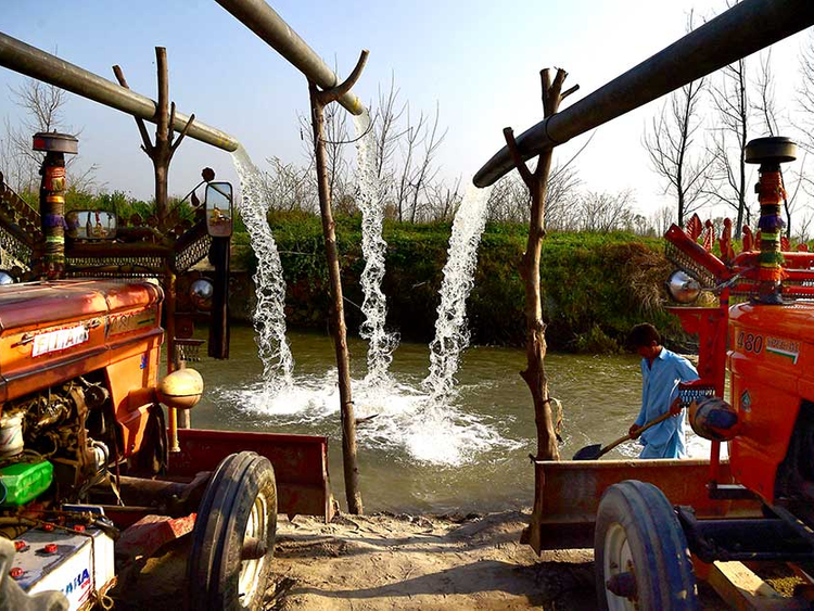 Pakistan needs $6bn for water supply, sanitation: ADB