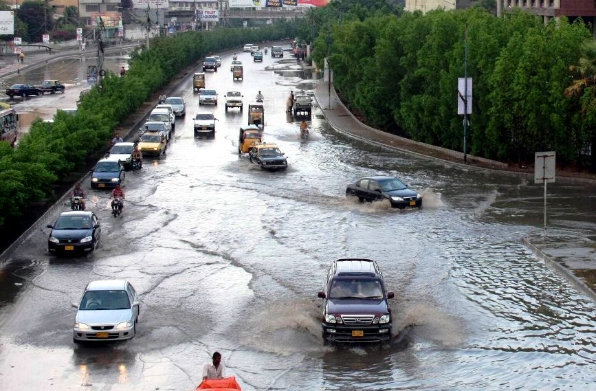 Sindh pushes Centre for Rs4bn to better compensate rain victims