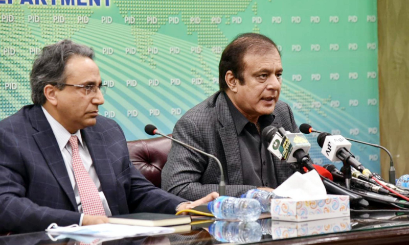 SAPM Babar rejects Sindh CM's claim of gas shortage