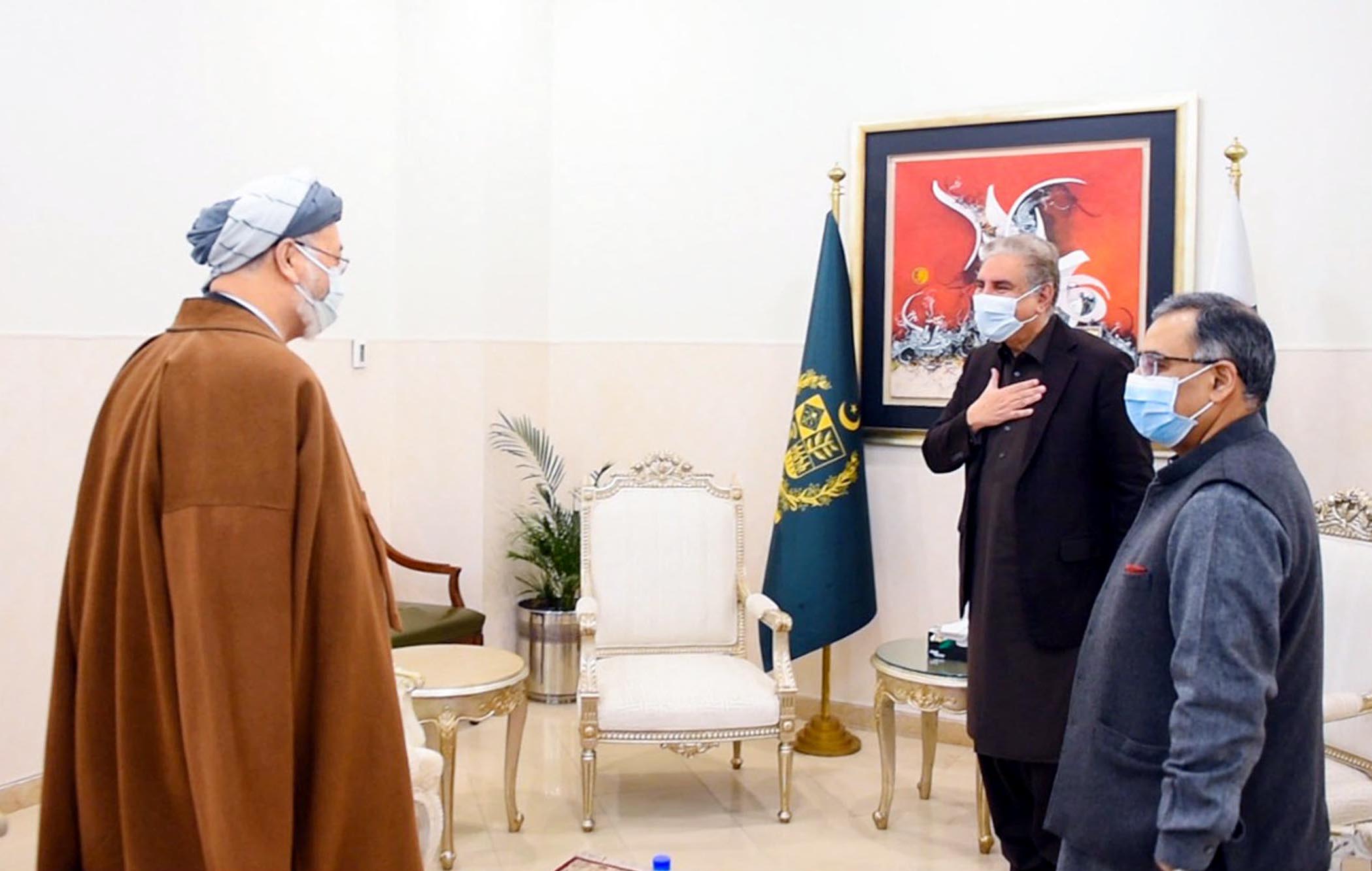 Khalili, Qureshi discuss Afghan peace process