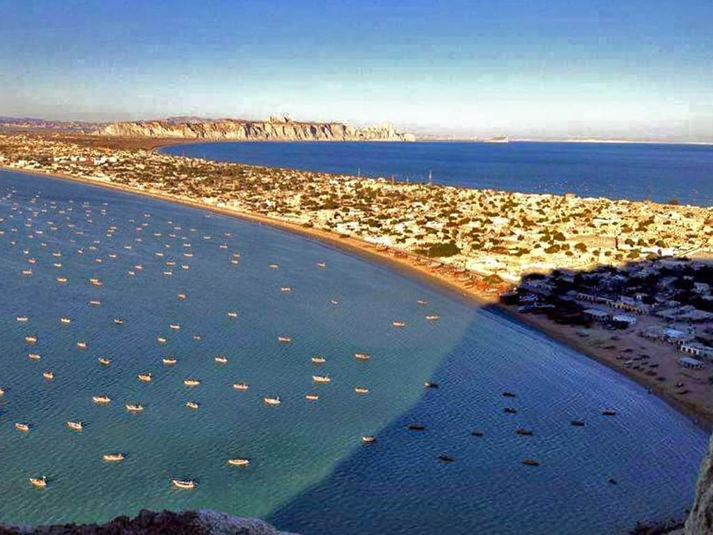 Balochistan fishermen warned of hurricane