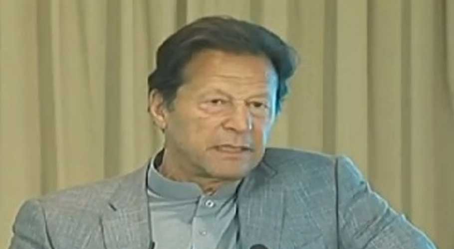 PM lambasts Opp for bribing senators before upcoming election