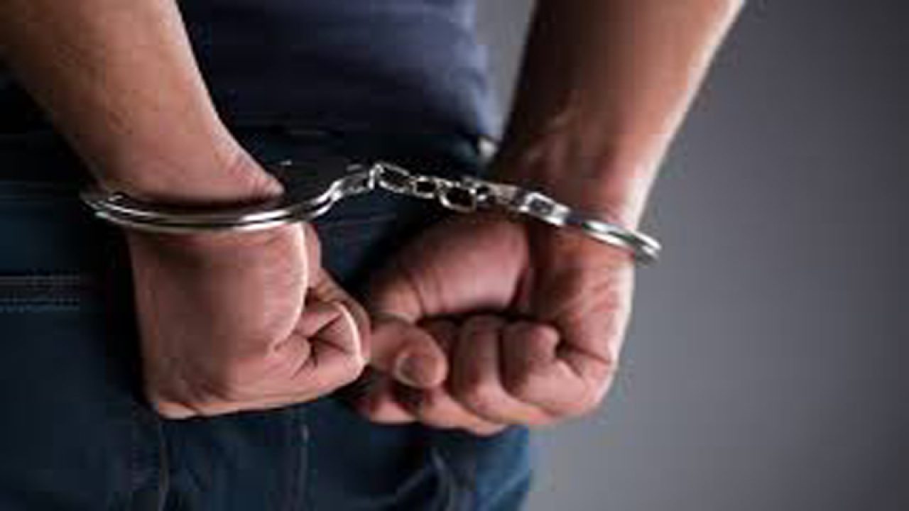 Six arrested for travelling on fake Covid-19 certificates