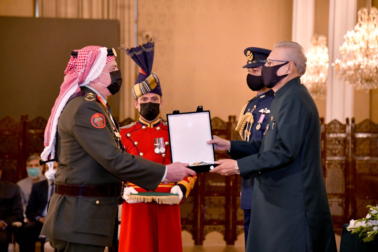 Alvi confers Hilal-i-Imtiaz on Jordan's military chief