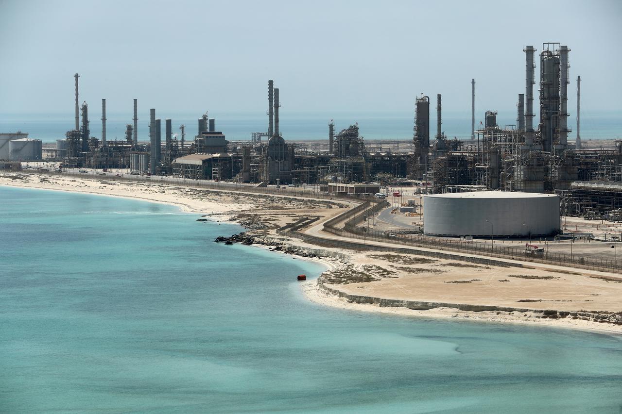 Saudi cut to boost oil market de-stocking, even as demand falters