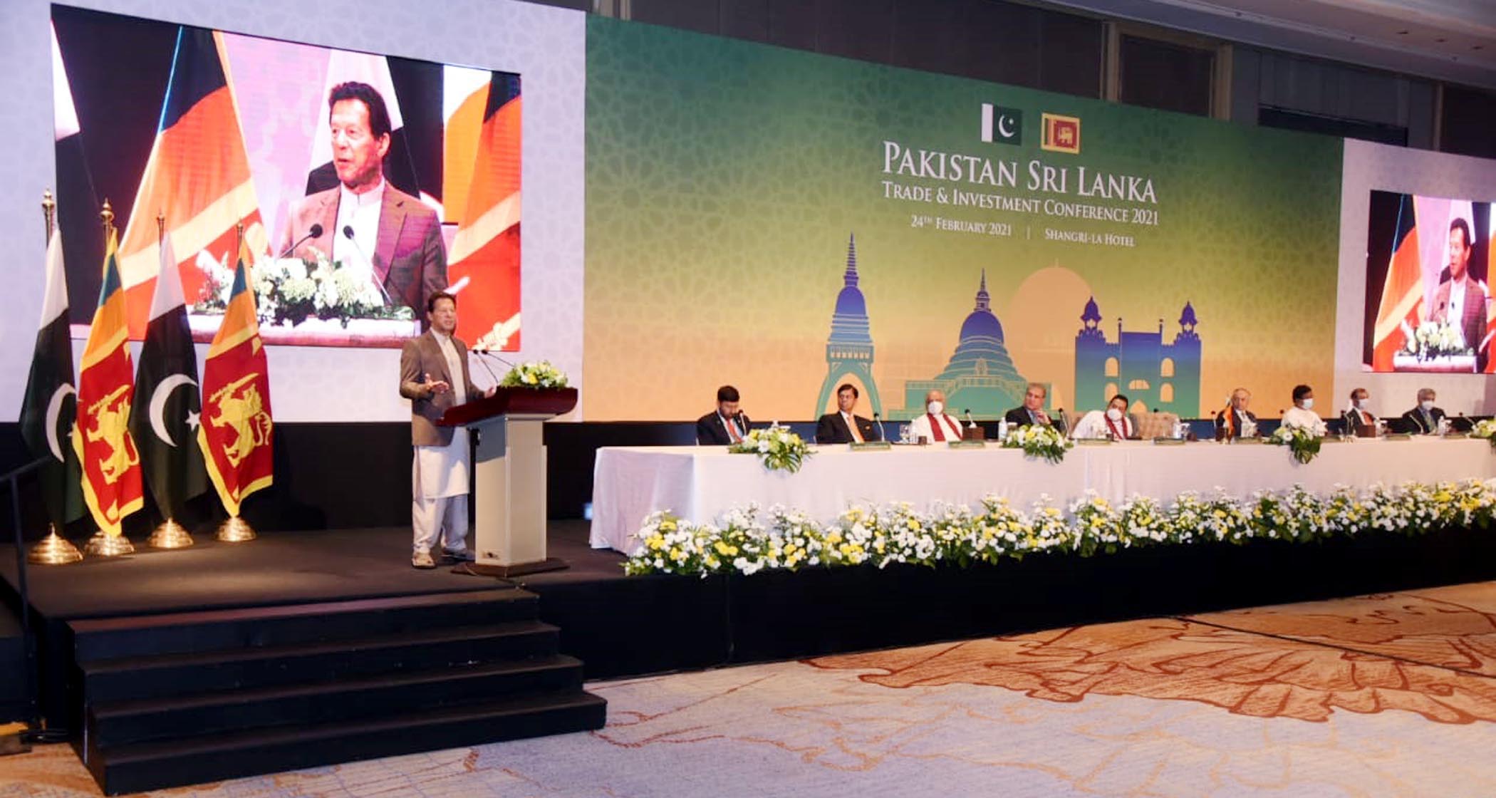 Imran says dialogue only way to resolve conflicts