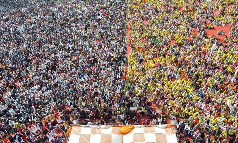 Protesting Indian farmers vow to amass more supporters outside capital Delhi