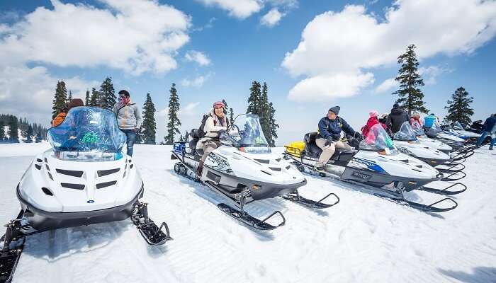 Winter in Kashmir - blessing or a curse?