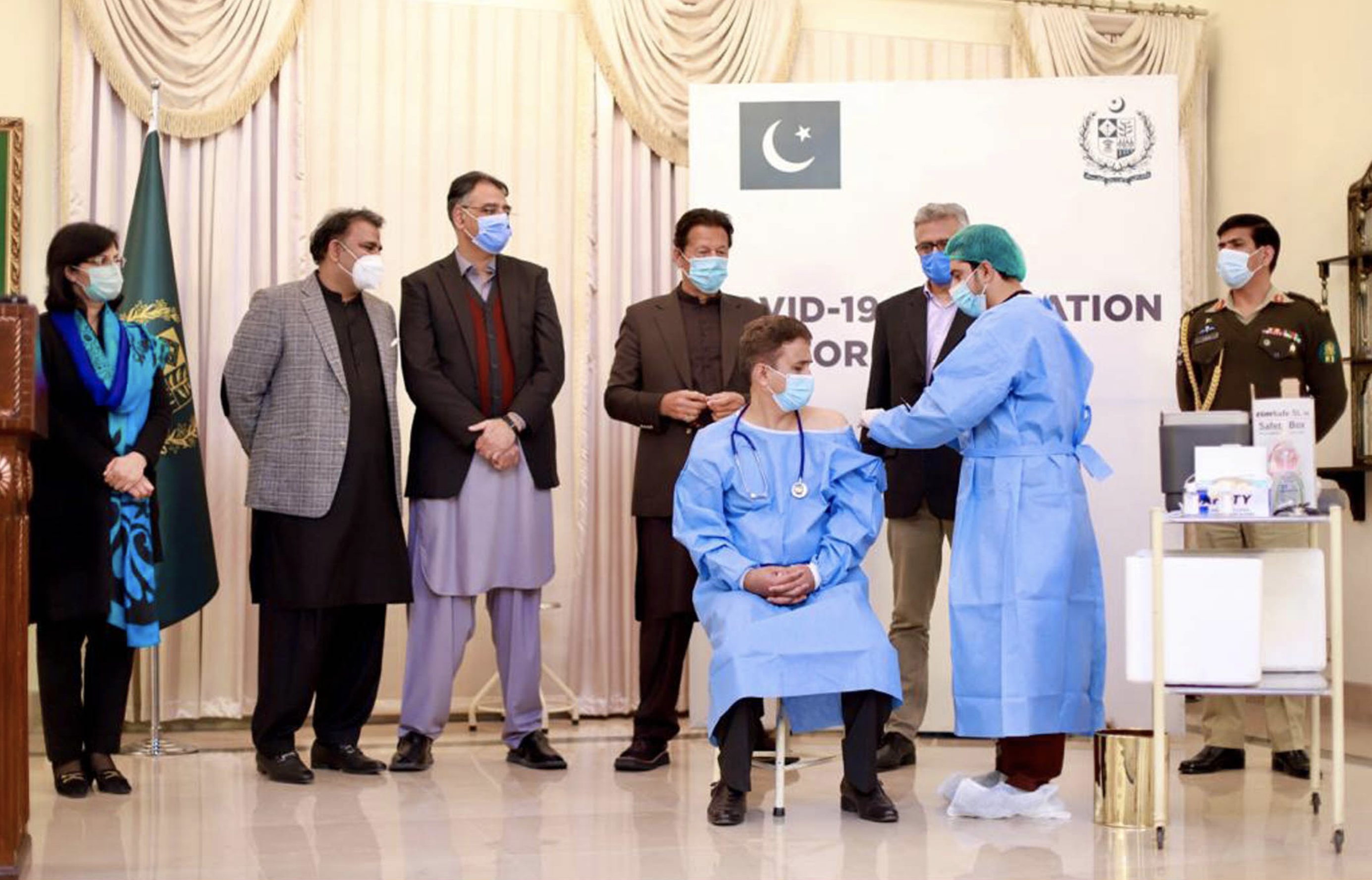 Pakistan kicks off coronavirus vaccination drive