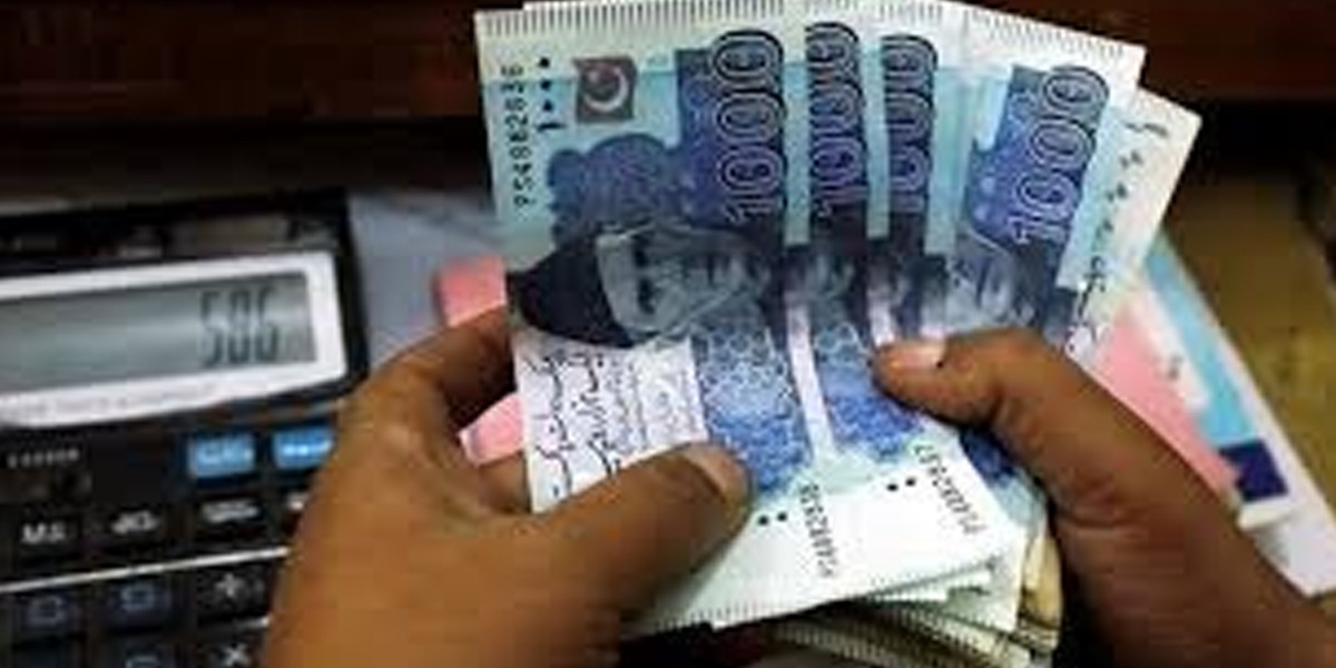Increase in government employees' salaries approved