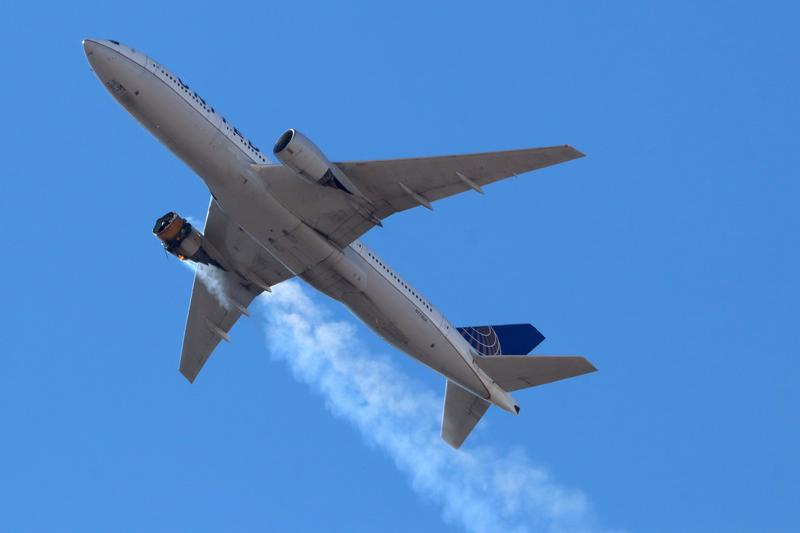 Boeing recommends airlines suspend use of some 777s after United incident