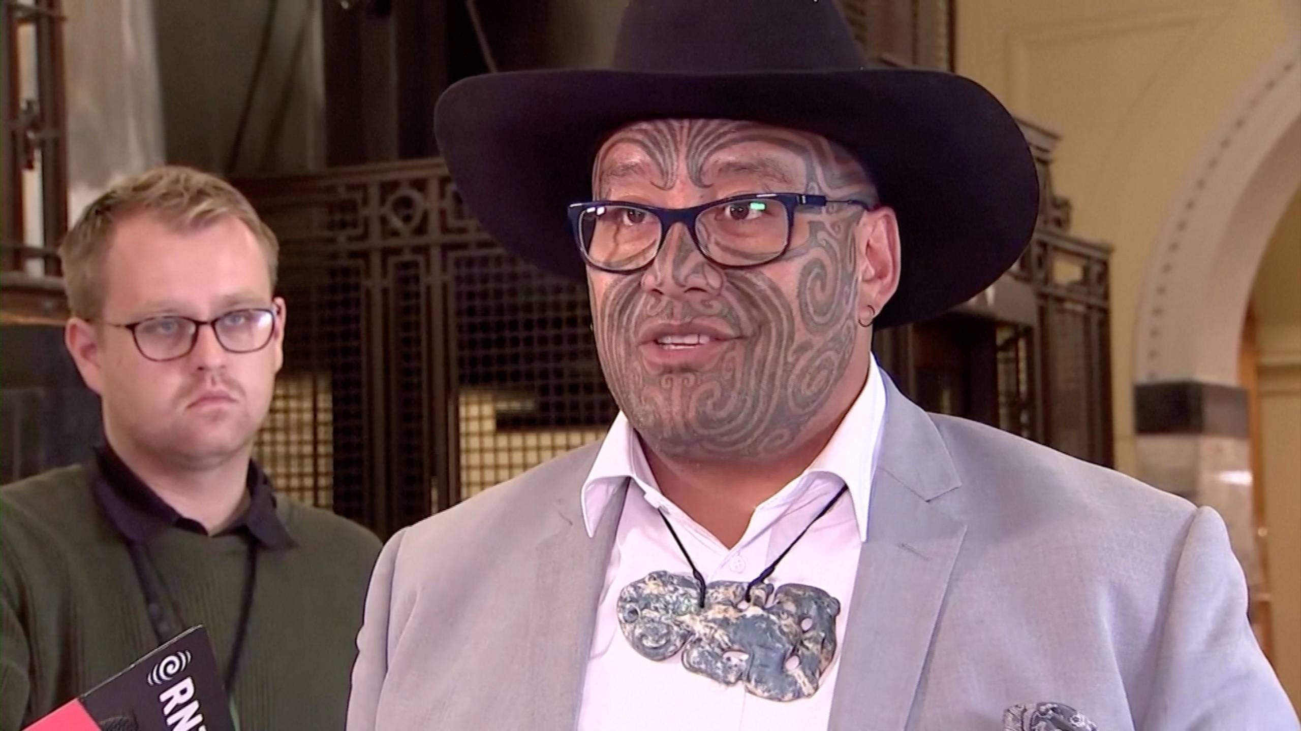 New Zealand Maori leader ejected from parliament for not wearing a necktie