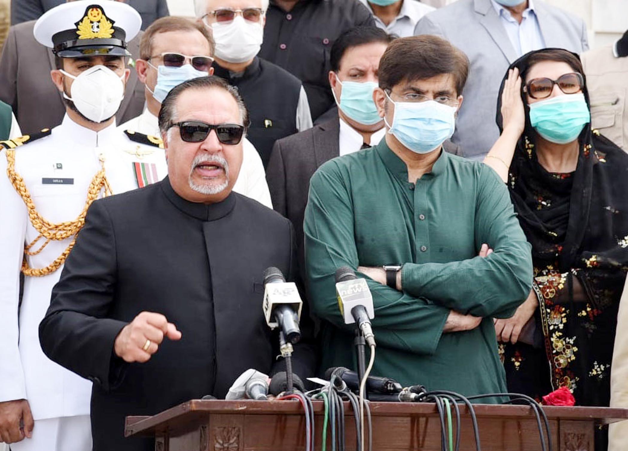PTI-PPP on same page for resolution of Sindh's problems: Ismail