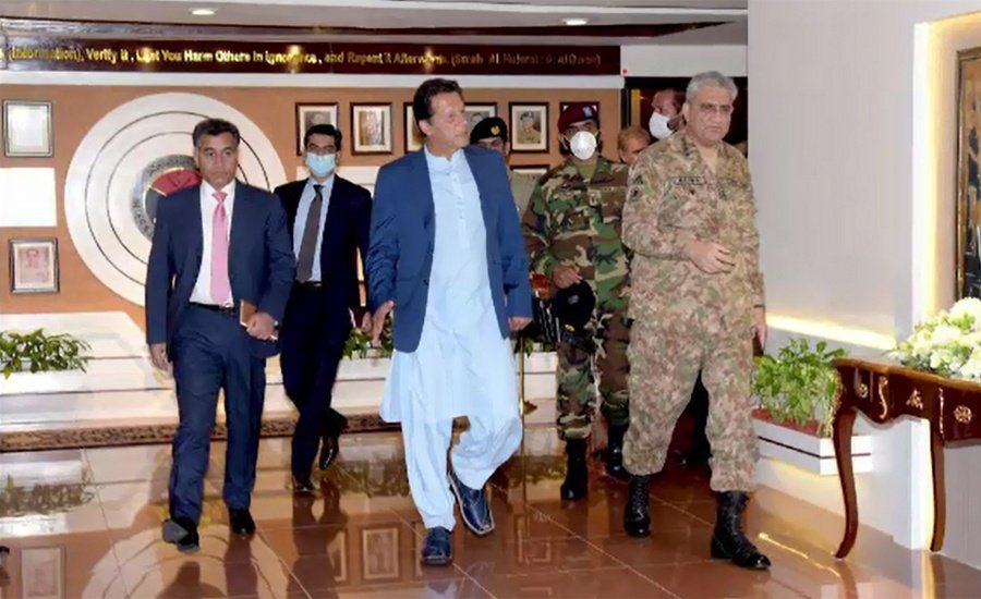 Army, intelligence chiefs discuss security issues with premier